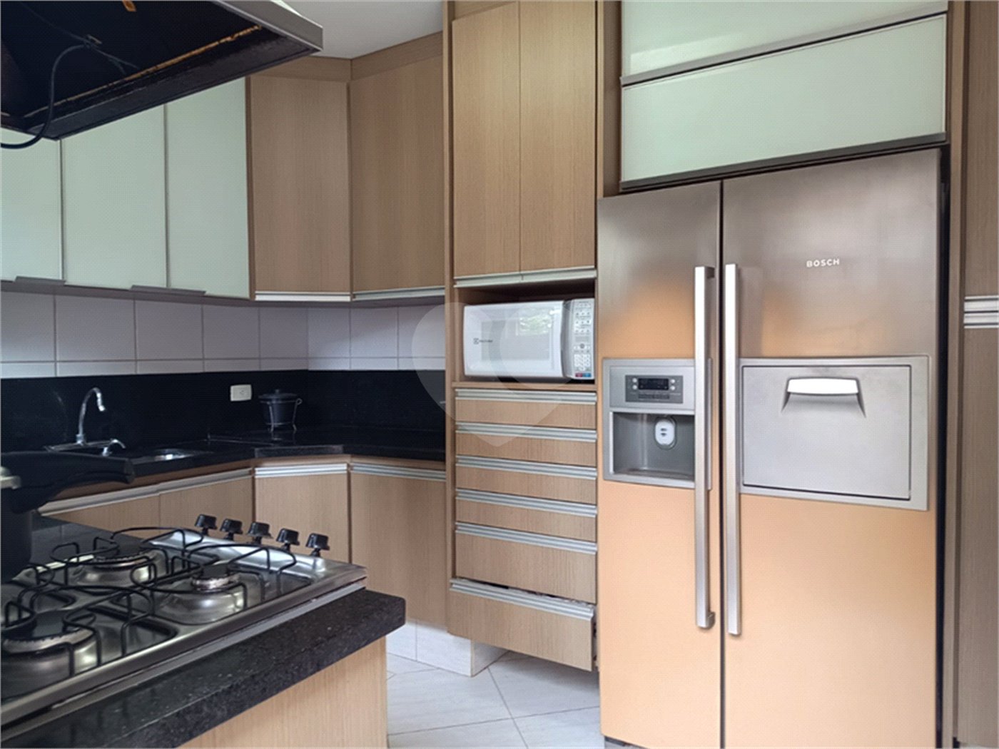 Casa Térrea à venda com 4 quartos, sendo 3 suítes, em Jardim Morumbi, São Paulo, SP
