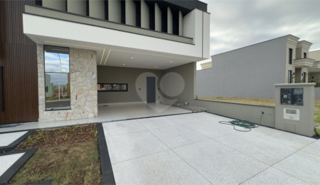 Casa à venda com 3 suítes no condomínio Jardim Residencial Dona Maria Candida, Indaiatuba - SP