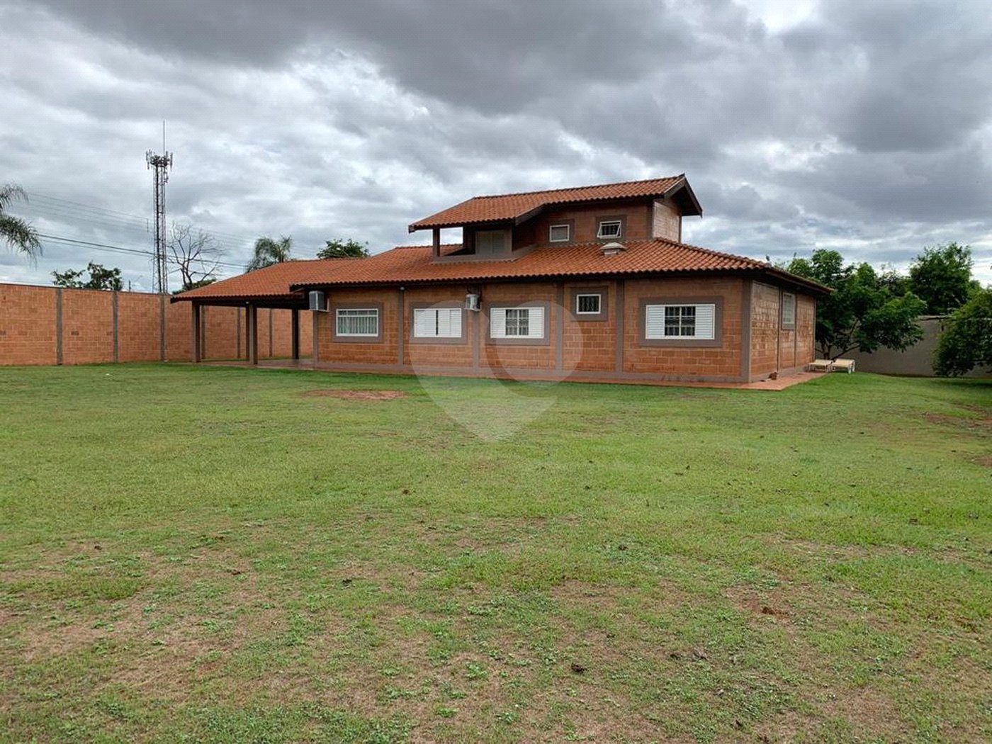 Chácara à venda com 4 quartos, sendo 2 suítes, em Jardim Ouro Branco, Ribeirão Preto, SP