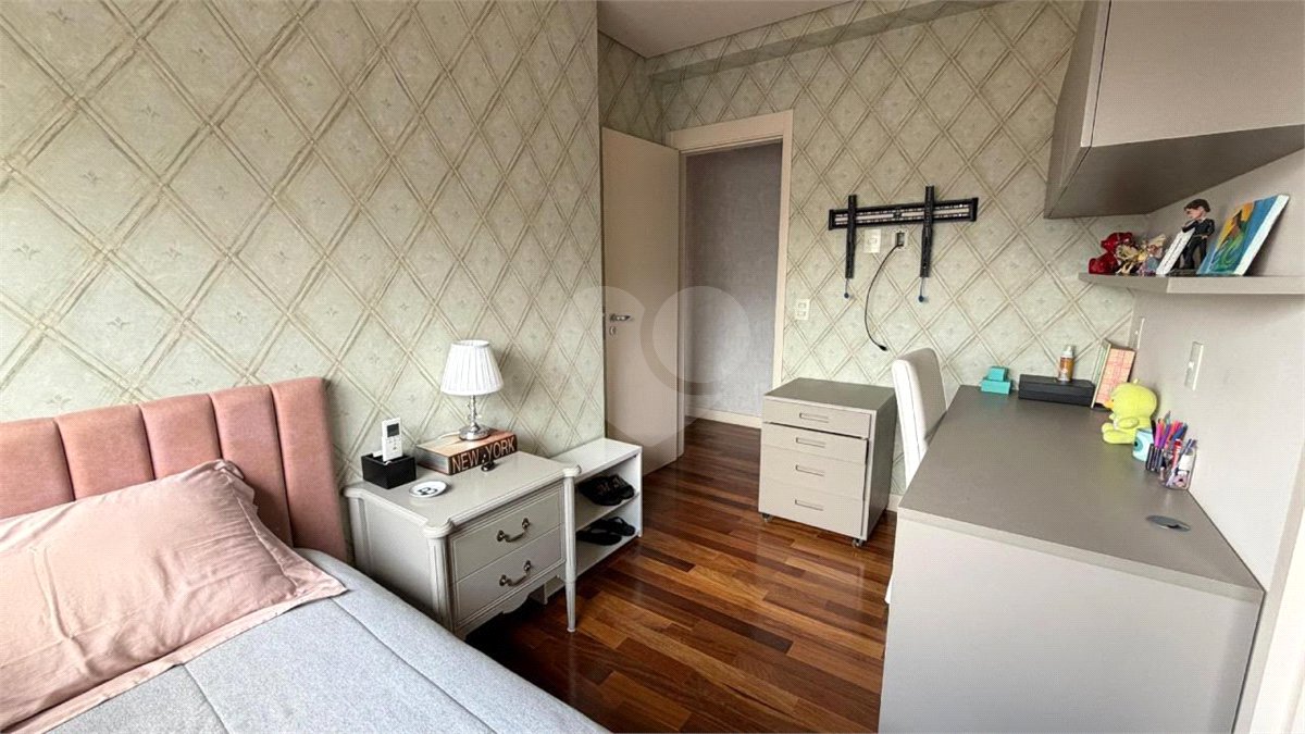 Apartamento à venda com 3 suítes em Vila Olímpia, São Paulo, SP