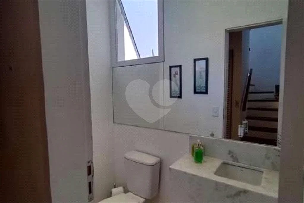 Maravilhosa Casa em Condomínio com 4 Suítes na Praia de Juquehy!!!