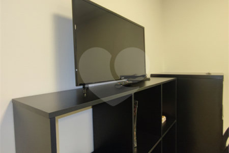 Excelente conjunto comercial para locação com 38 m², 2 salas com varanda e 1 vaga no Ipiranga!