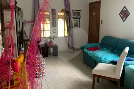 Casa à venda com 3 quartos, sendo 1 suíte,  em Parada Inglesa, São Paulo, SP