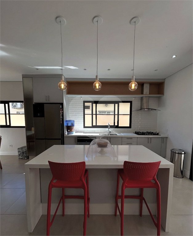 Casa à venda com 3 quartos, sendo 1 suíte, no condomínio Bosque dos Pires, Itatiba - SP
