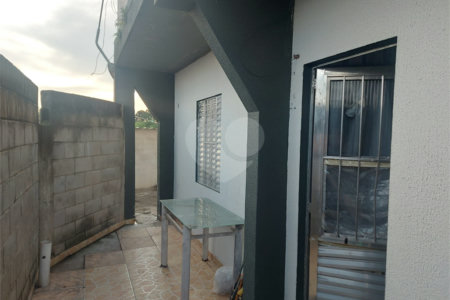 Sobrado à venda com 4 quartos em Capela, Vinhedo, SP
