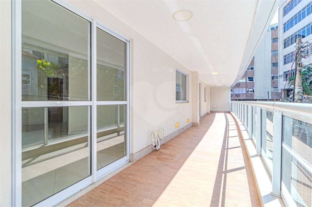 Apartamento à venda com 3 quartos, sendo 1 suíte, em Lagoa, Rio de Janeiro, RJ
