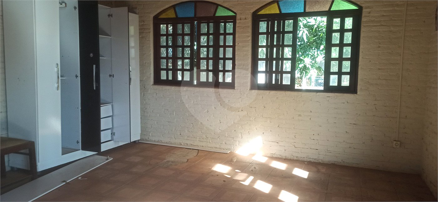 Chácara à venda com 5 quartos, sendo 3 suítes, em Parque Residencial Atibaia, Atibaia, SP