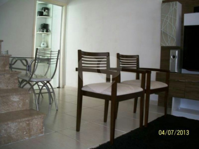 Sobrado à venda com 3 quartos, sendo 1 suíte,  em Tremembé, São Paulo, SP