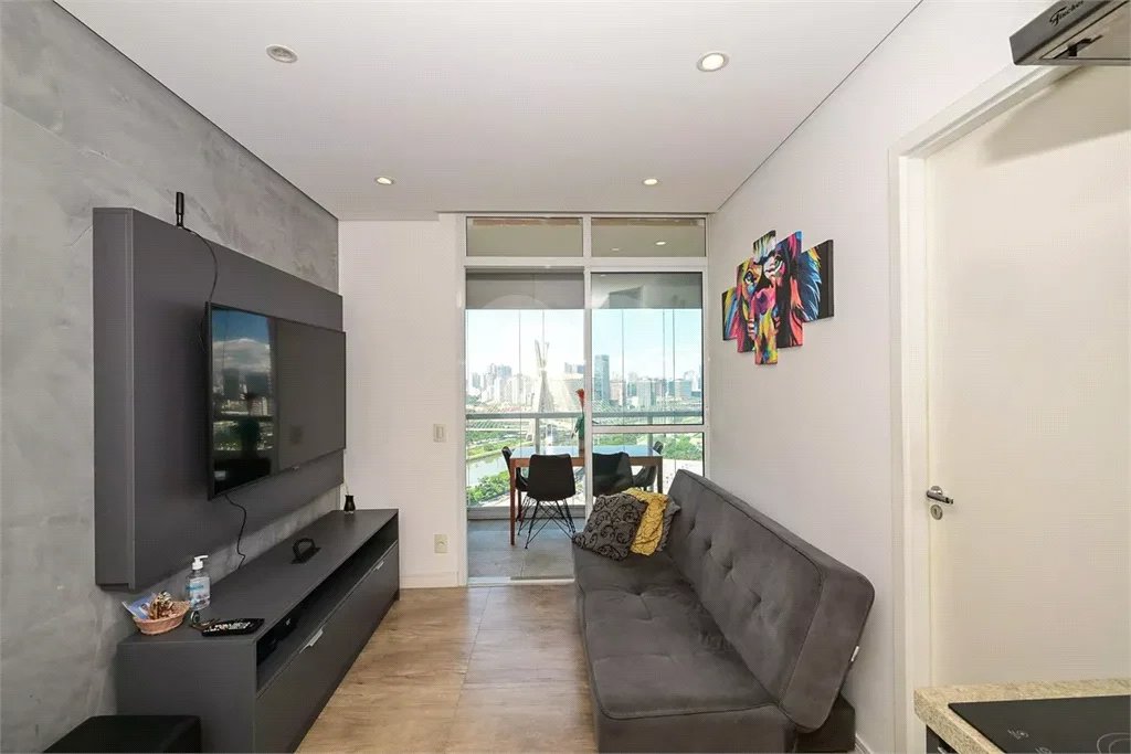 Apartamento à venda com 1 suíte em Real Parque, São Paulo, SP