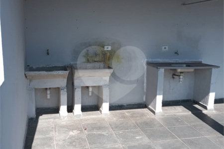 Casa à venda com 3 quartos, sendo 2 suítes, em Jardim Maria Duarte, São Paulo, SP