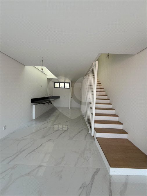 Sobrado à venda com 3 quartos, sendo 1 suíte, em Sítio da Figueira, São Paulo, SP