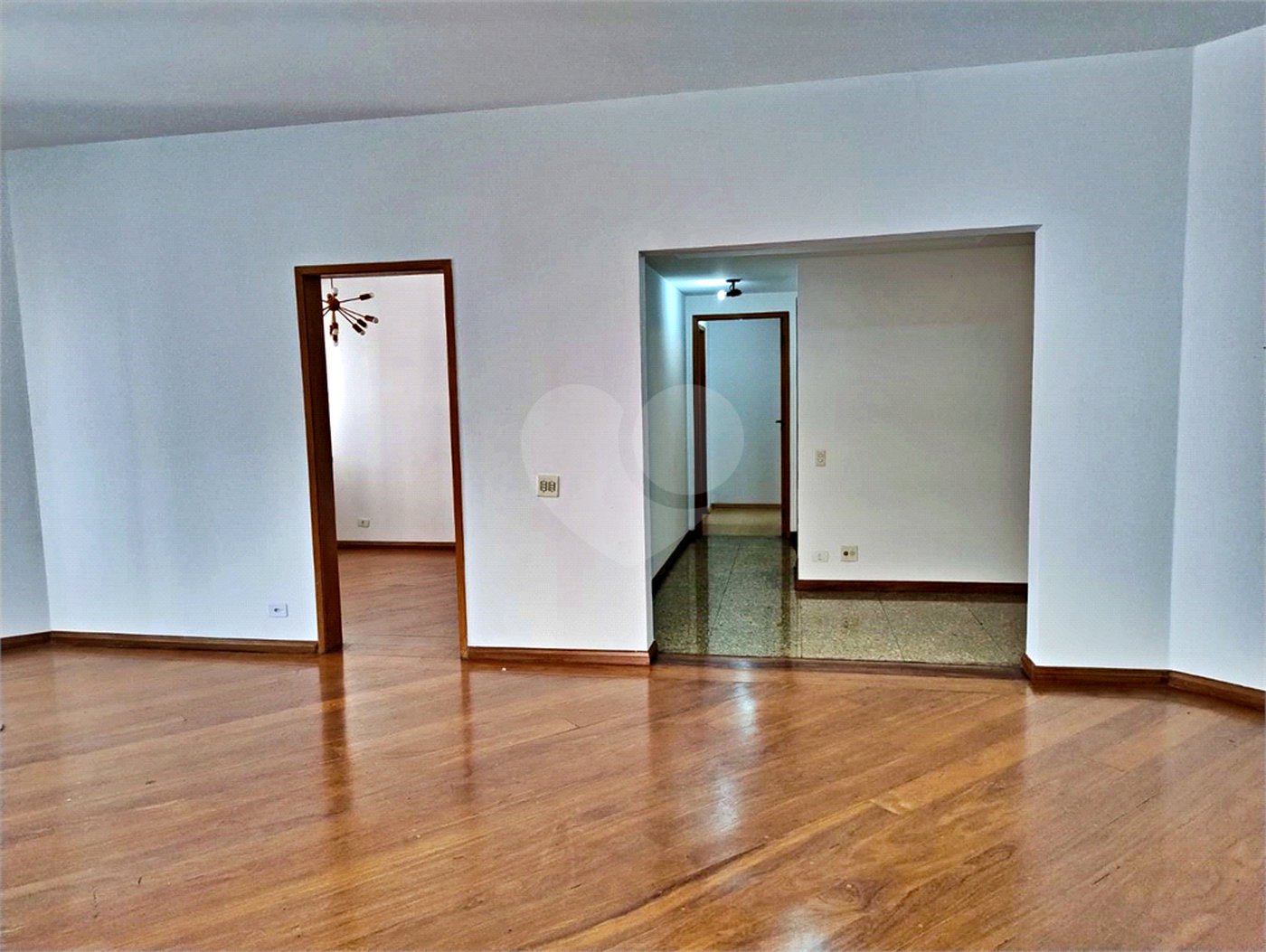 Apartamento à venda com 4 quartos, sendo 2 suítes,  em Indianópolis, São Paulo, SP