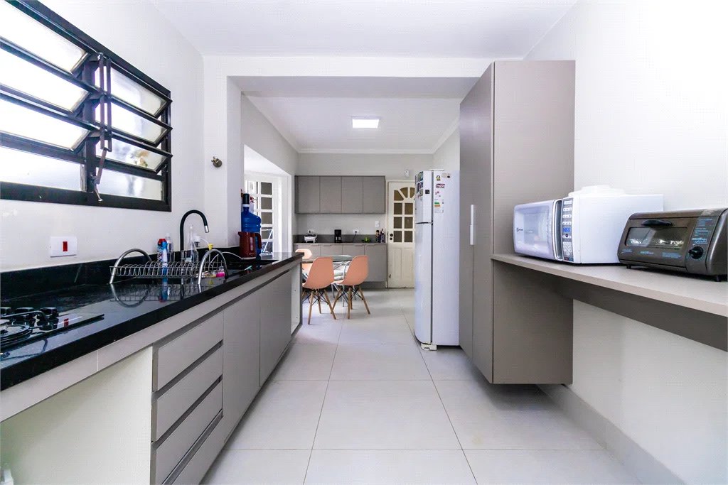 Casa à venda com 3 quartos, sendo 1 suíte, em Brooklin Paulista, São Paulo, SP
