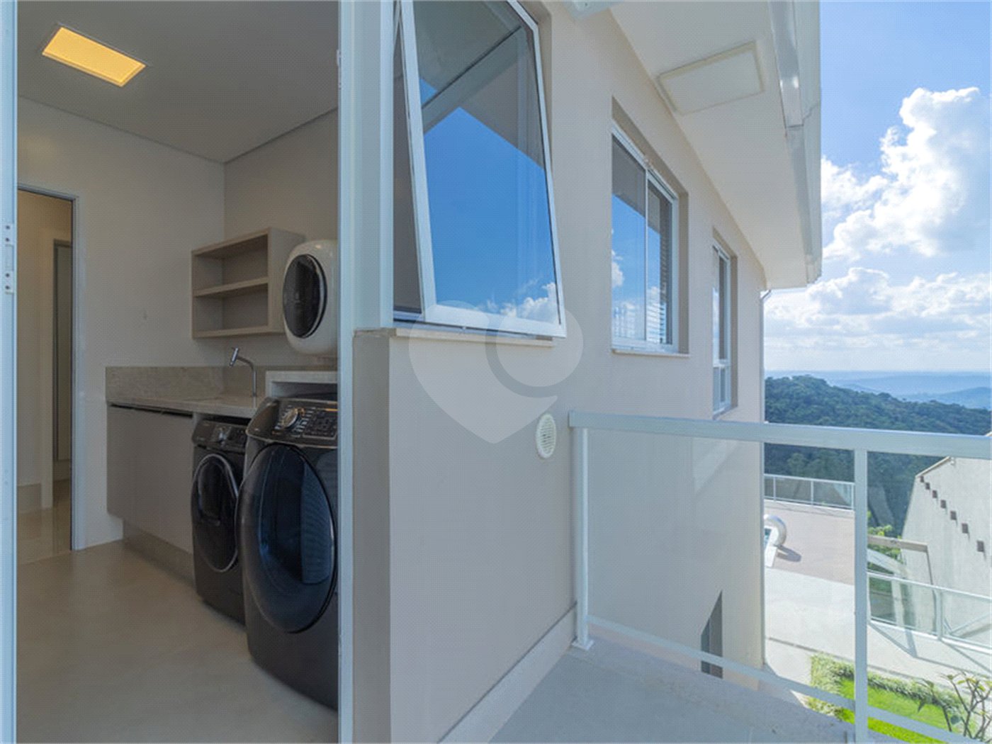 Casa à venda com 3 suítes no condomínio Parque Imperial da Cantareira, Mairiporã - SP