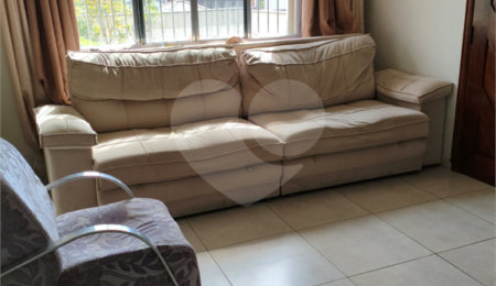 Sobrado à venda com 2 quartos em Vila Guedes, São Paulo, SP