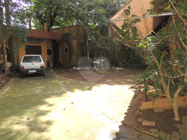Casa à venda ou para alugar com 4 suítes em Santo Amaro, São Paulo, SP