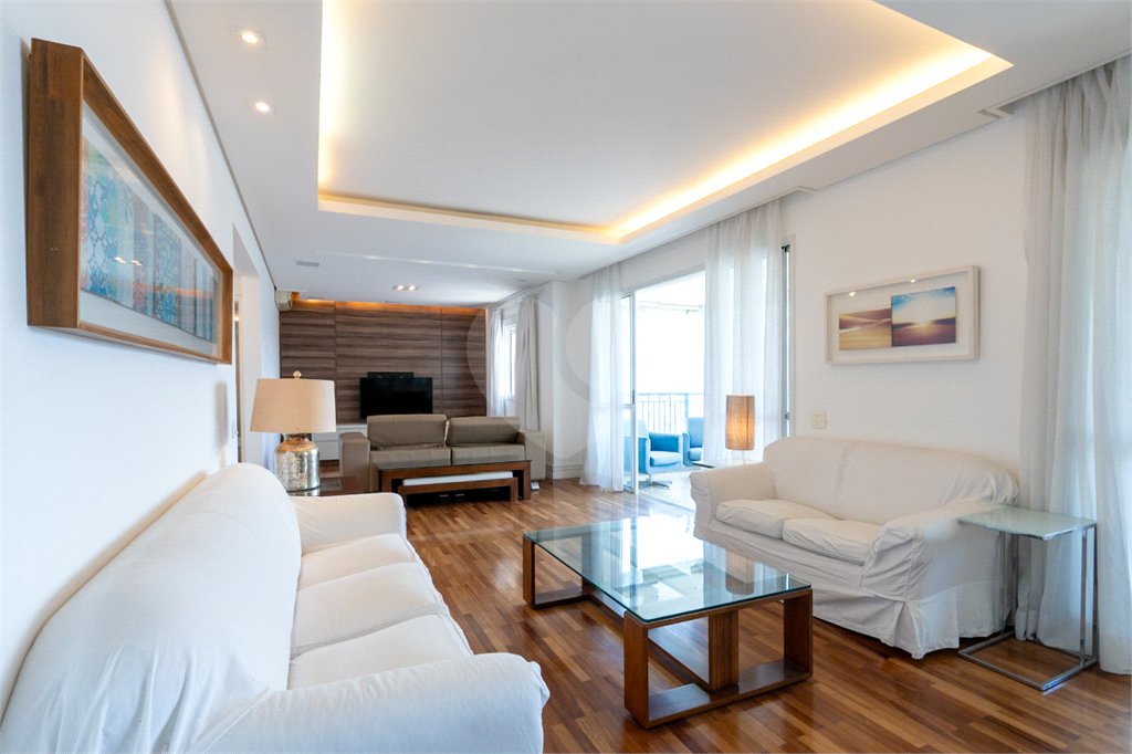 Apartamento à venda com 3 suítes em Brooklin, São Paulo, SP