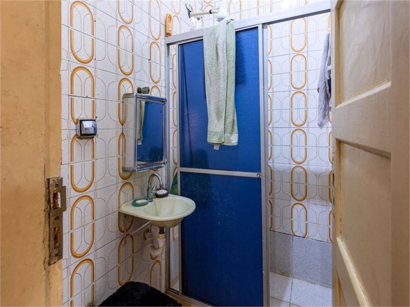 Sobrado à venda com 4 quartos, sendo 1 suíte, em Jardim das Acácias, São Paulo, SP