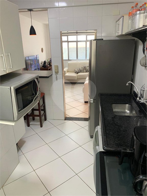 Apartamento à venda com 2 quartos, sendo 1 suíte,  em Canto do Forte, Praia Grande, SP
