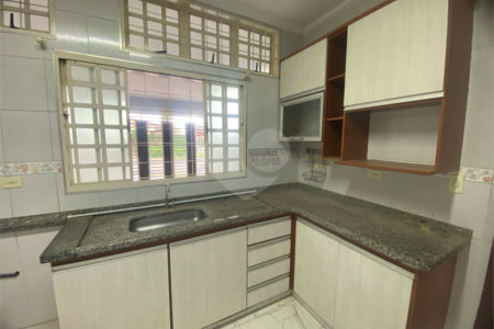 Casa a venda no Jardim Cardinalli - São Carlos/SP