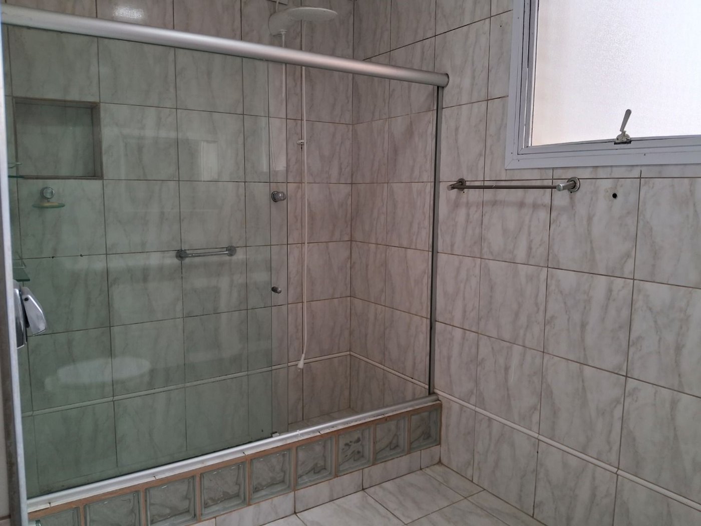Apartamento com 3 dormitórios à venda, 180 m² por R$ 1.500.000,00 - Gonzaga - Santos/SP