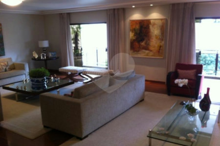 Apartamento à venda com 4 suítes em Real Parque, São Paulo, SP