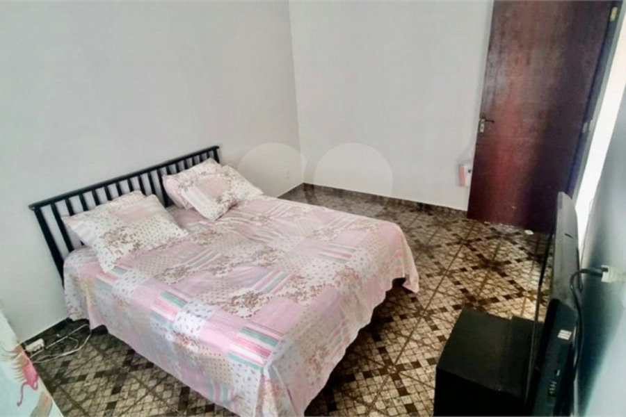 Sobrado à venda com 3 quartos, sendo 1 suíte, em Vila Nova Cachoeirinha, São Paulo, SP
