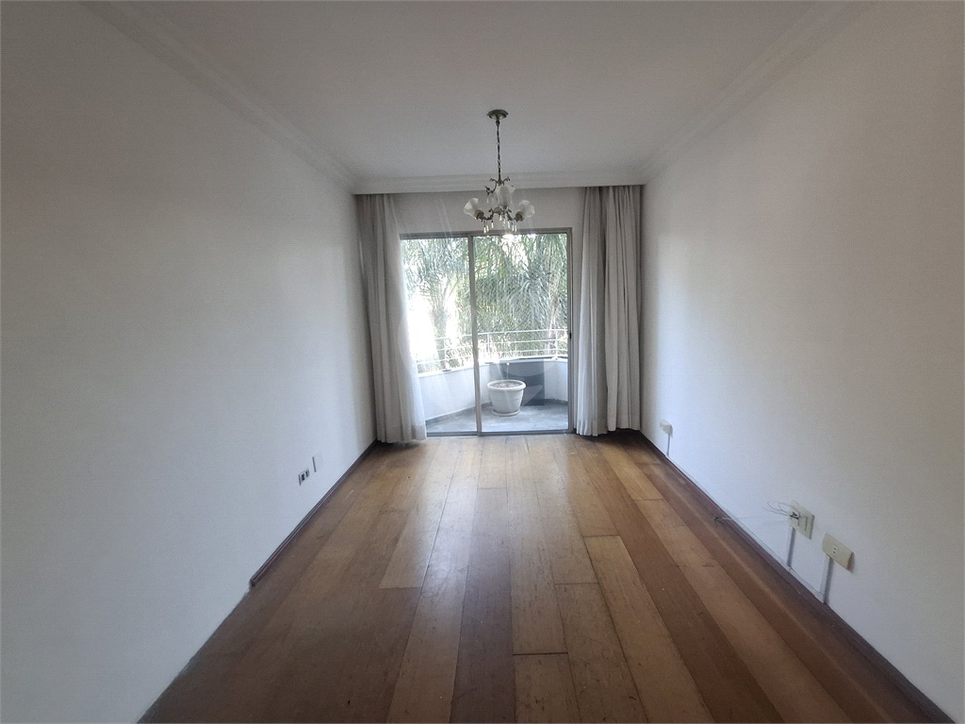Apartamento à venda com 3 quartos, sendo 1 suíte, em Jardim Marajoara, São Paulo, SP