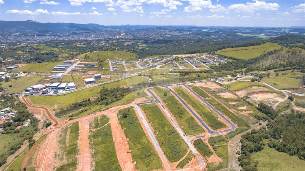 Terreno à venda no condomínio Parque Serras de Atibaia 3, Atibaia - SP
