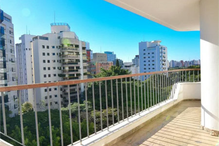 Apartamento à venda com 4 quartos, sendo 2 suítes, em Brooklin Paulista, São Paulo, SP