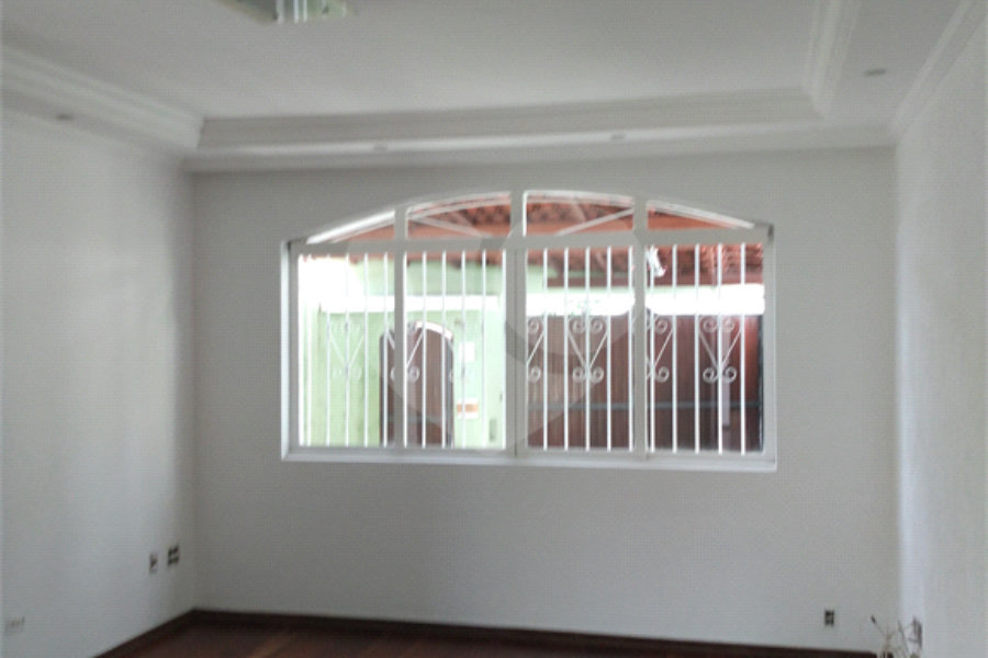 Sobrado à venda com 3 quartos, sendo 1 suíte, em Horto Florestal, São Paulo, SP