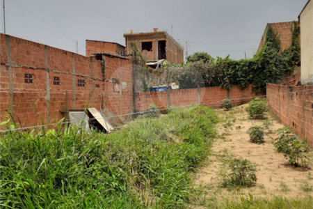 Terreno no Cidade Aracy .