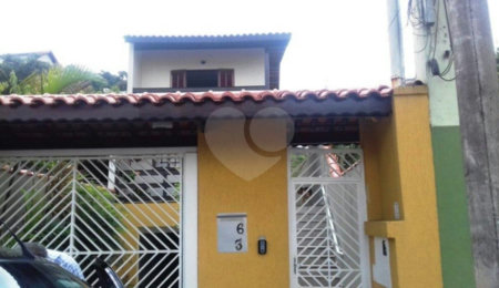 Sobrado à venda com 3 quartos, sendo 1 suíte,  em Tremembé, São Paulo, SP