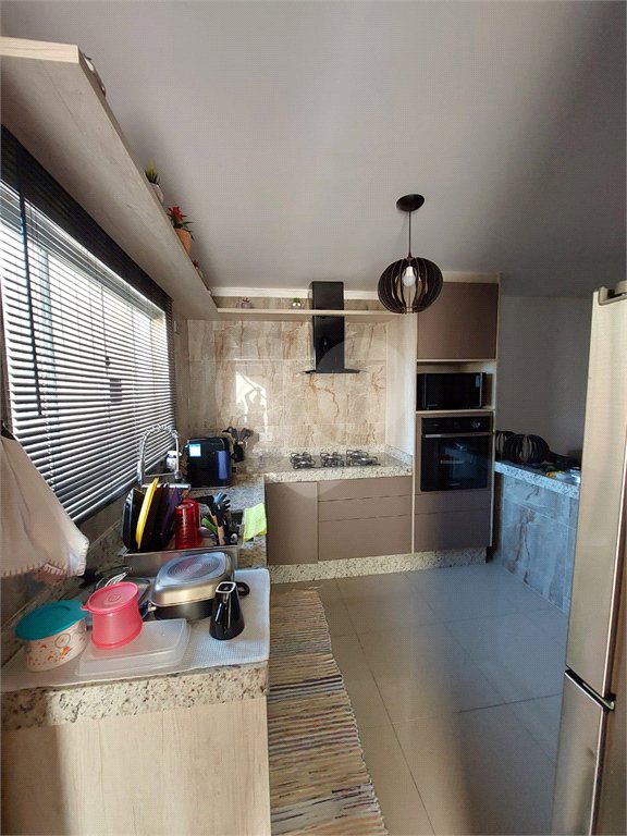 Sobrado à venda com 2 suítes em Nova Cerejeira, Atibaia, SP