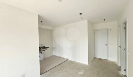 Apartamento à venda com 3 quartos, sendo 1 suíte,  em Alto da Boa Vista, São Paulo, SP