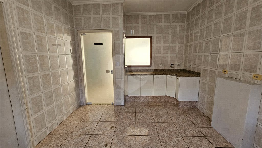 Sobrado à venda com 3 quartos, sendo 2 suítes, em Jardim Rossignatti, Indaiatuba, SP