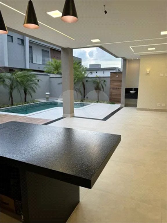 Casa à venda com 4 suítes no condomínio Monaco, São José dos Campos - SP