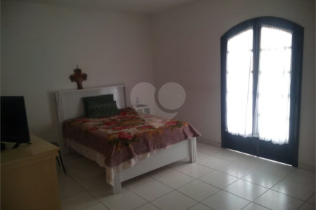 Casa à venda com 4 suítes em Jardim Itália, Itapetininga, SP