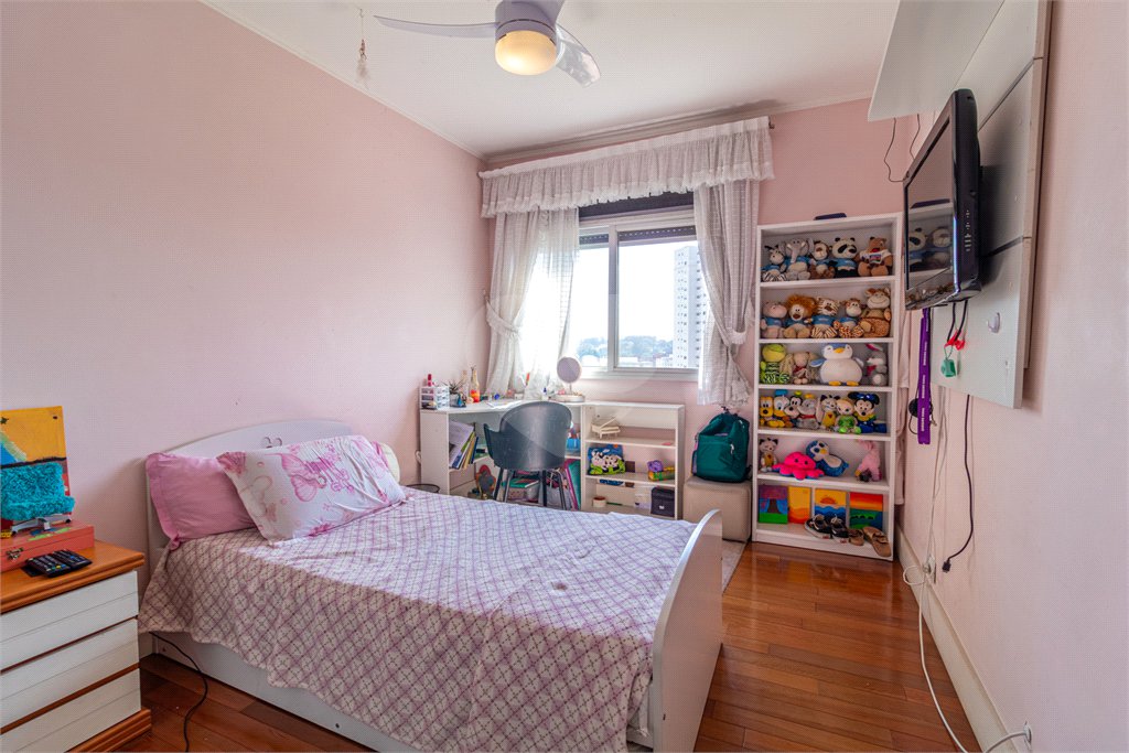 Apartamento à venda com 4 quartos, sendo 1 suíte, em Jardim Marajoara, São Paulo, SP