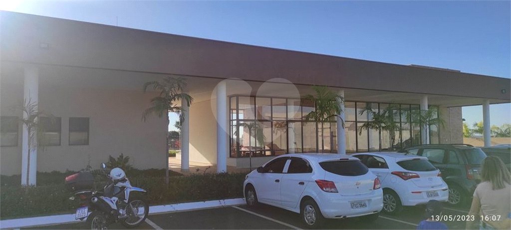 Terreno de 274,68 m² no Residencial Villeneuve