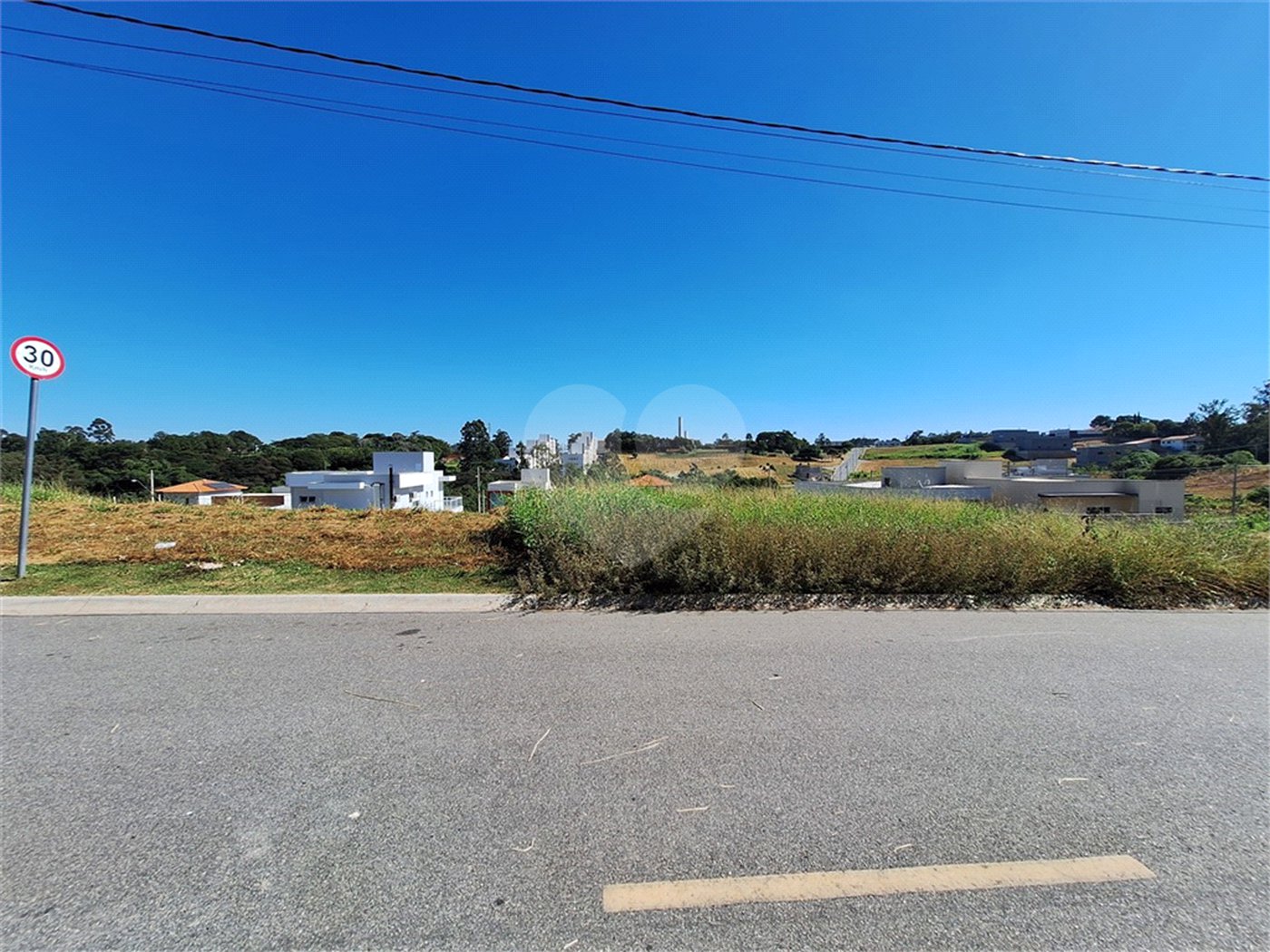 Terreno à venda com 1 suíte no condomínio Jardim Santa Maria, Vinhedo - SP