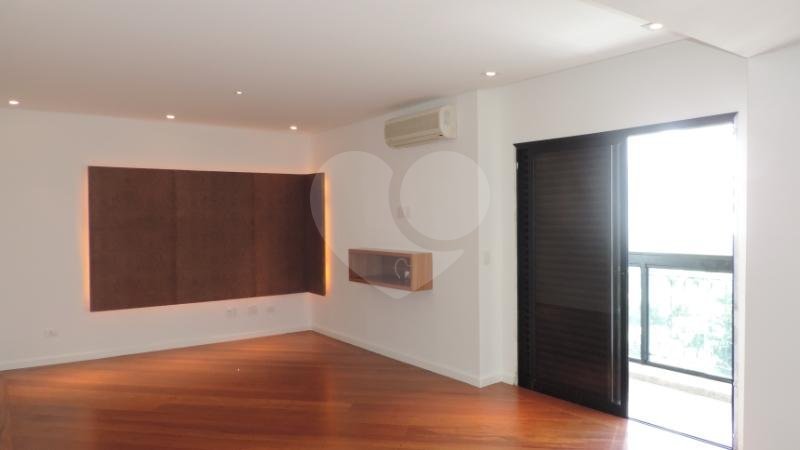 Apartamento à venda com 3 suítes em Jardim Marajoara, São Paulo, SP