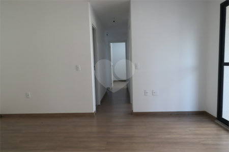 Apartamento à venda com 3 quartos, sendo 1 suíte, em Vila Anastácio, São Paulo, SP