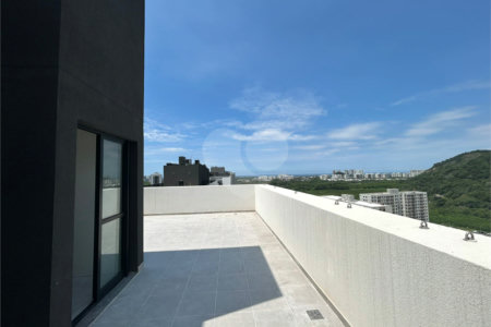 Cobertura à venda com 3 quartos, sendo 1 suíte, em Jacarepaguá, Rio de Janeiro, RJ