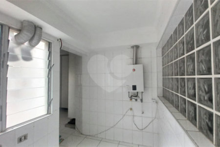 Apartamento à venda com 3 quartos, sendo 1 suíte,  em Vila Andrade, São Paulo, SP