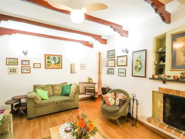 Casa Térrea à venda com 2 suítes em Santana, São Paulo, SP