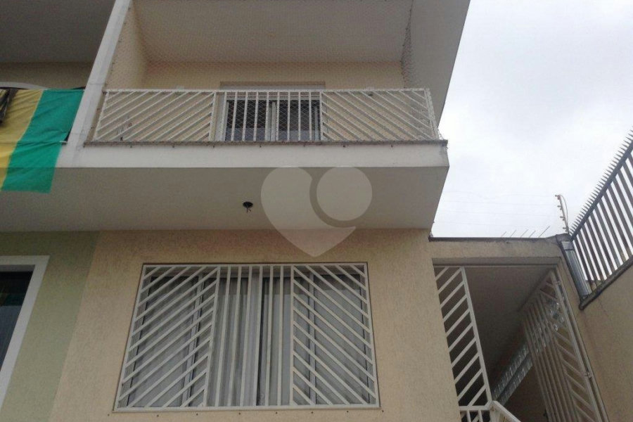 Sobrado à venda com 3 quartos, sendo 1 suíte,  em Vila Mazzei, São Paulo, SP