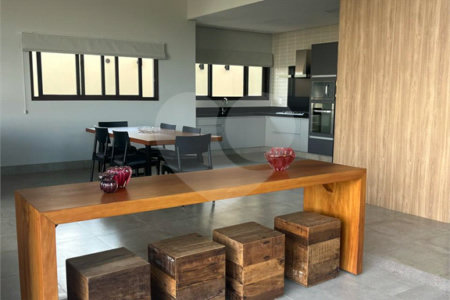 Casa à venda com 4 suítes no condomínio Residencial Campo de Toscana, Vinhedo - SP