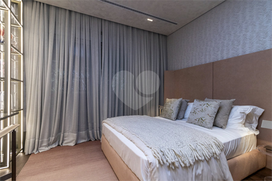 Apartamento à venda com 4 suítes em Jardim Guedala, São Paulo, SP