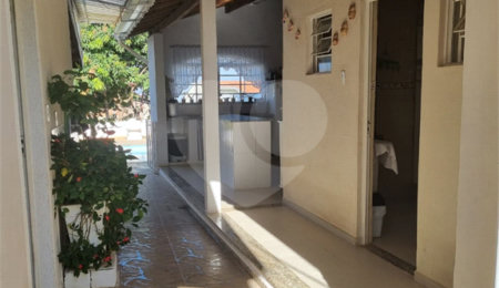 Casa Térrea à venda com 3 quartos no Centro, Serra Negra, SP